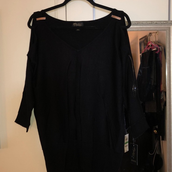 Thalia Sodi Black cold shoulder Sweater Large - Picture 1 of 4